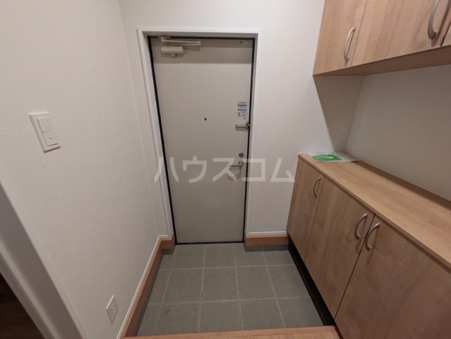 13/30 玄関