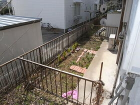 13/19 バルコニー