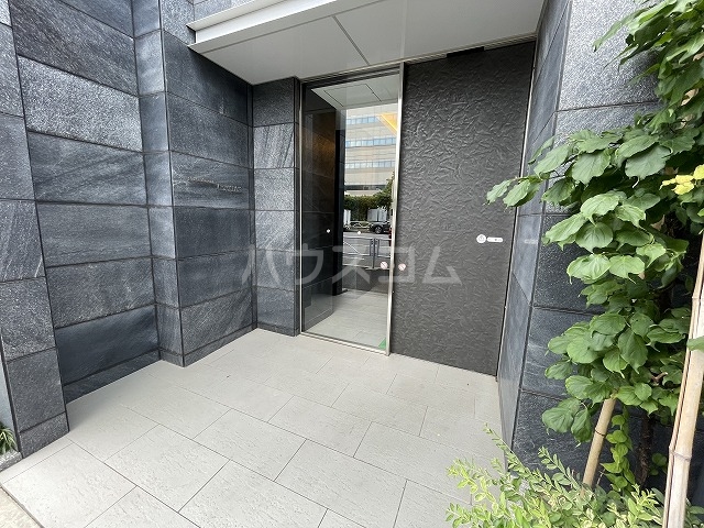 29/30 エントランス