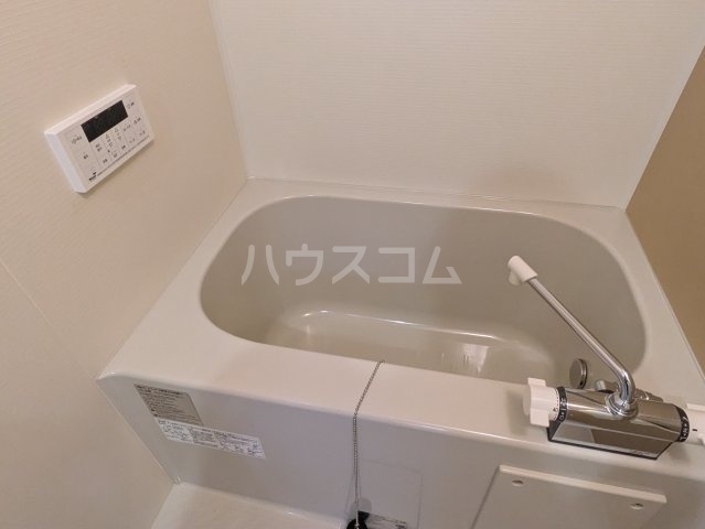 13/30 浴室