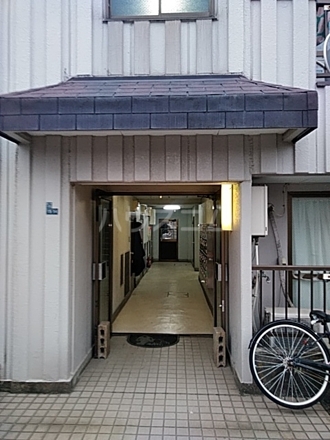 15/25 エントランス