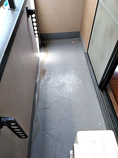 23/30 バルコニー