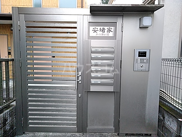29/30 エントランス