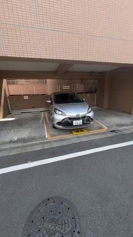 23/27 駐車場