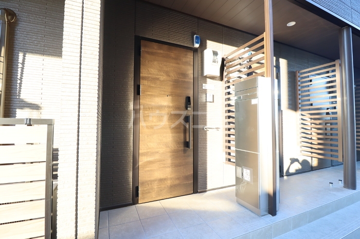 29/30 エントランス