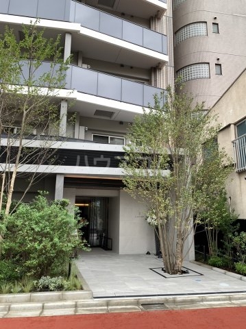 17/19 エントランス