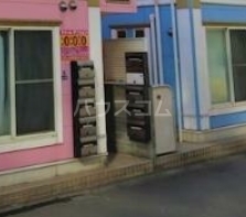 18/28 エントランス