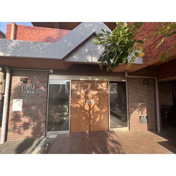 17/29 エントランス