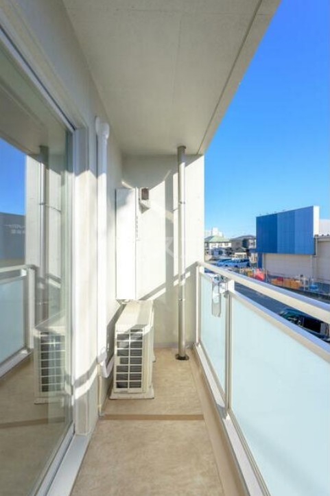 13/19 バルコニー