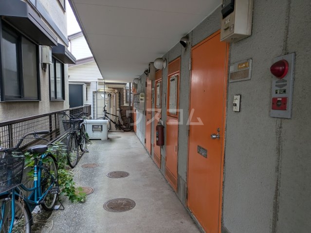 16/26 エントランス