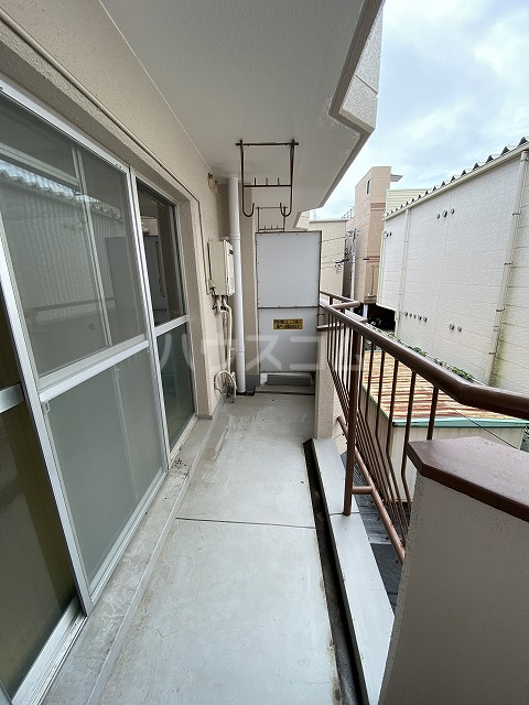 20/27 バルコニー