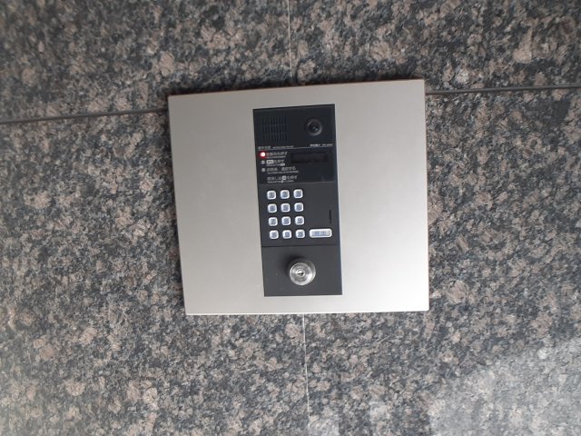 21/29 エントランス