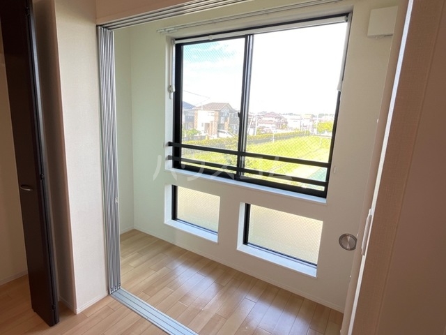 18/26 バルコニー