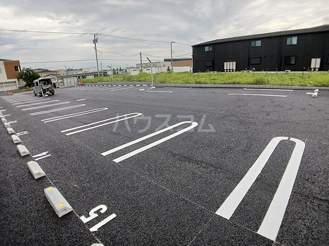 14/20 駐車場