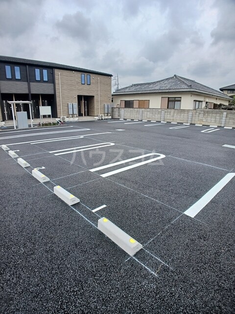 16/28 駐車場