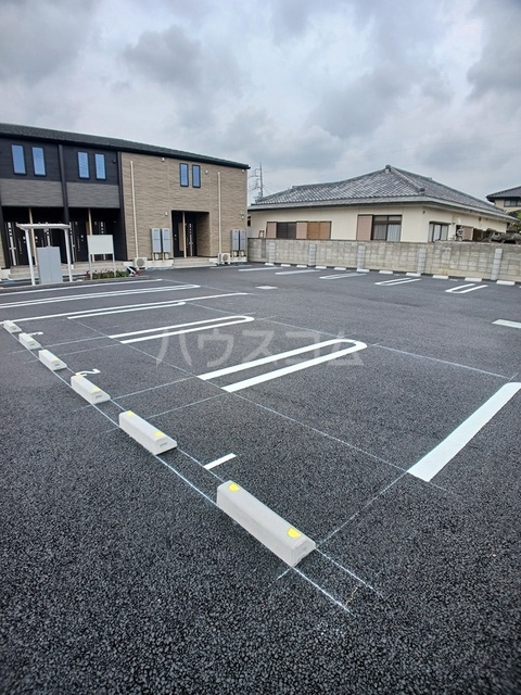 16/28 駐車場