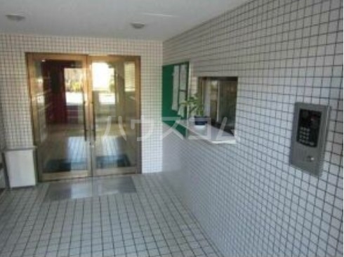 15/15 エントランス