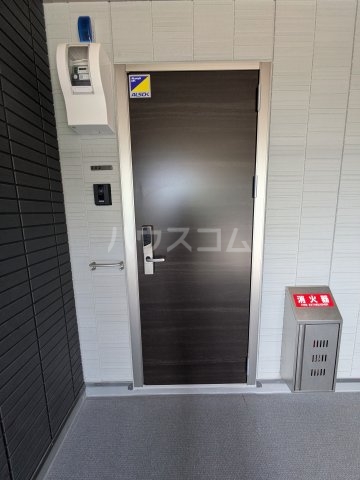 26/30 エントランス