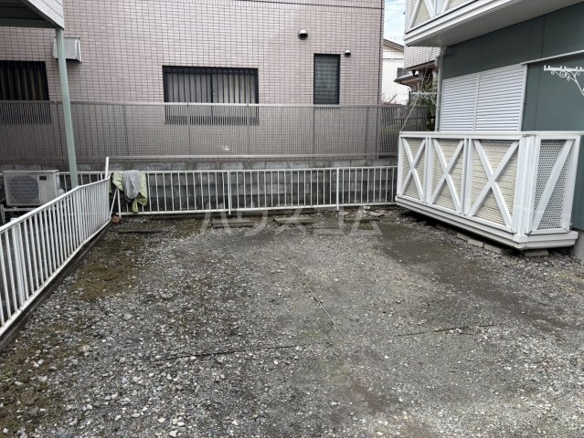 22/30 駐車場