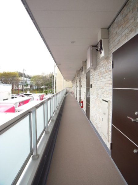 20/30 エントランス