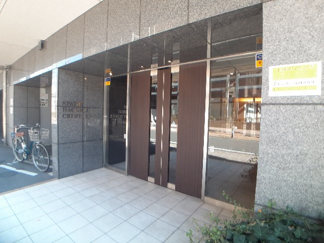 21/30 エントランス