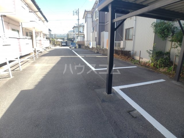 25/30 駐車場