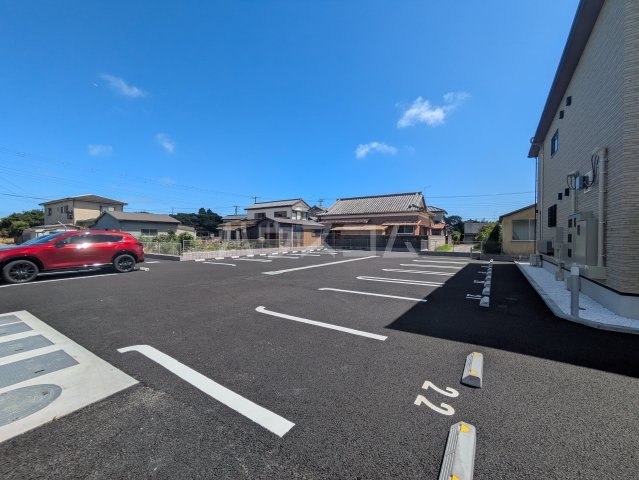 27/30 駐車場