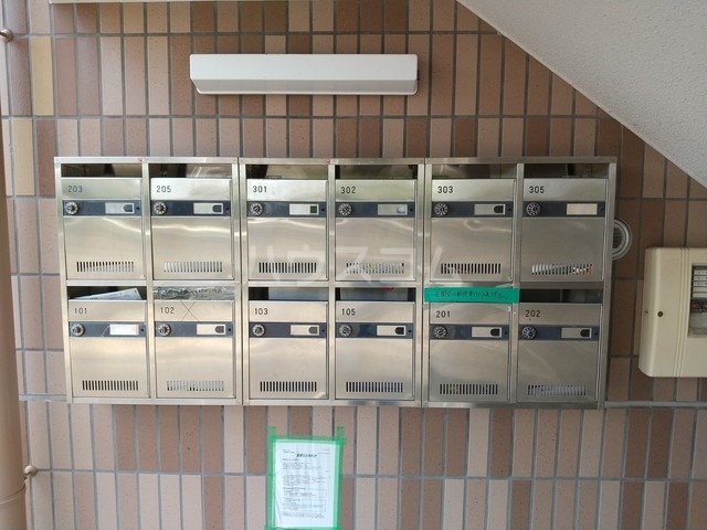 29/30 エントランス