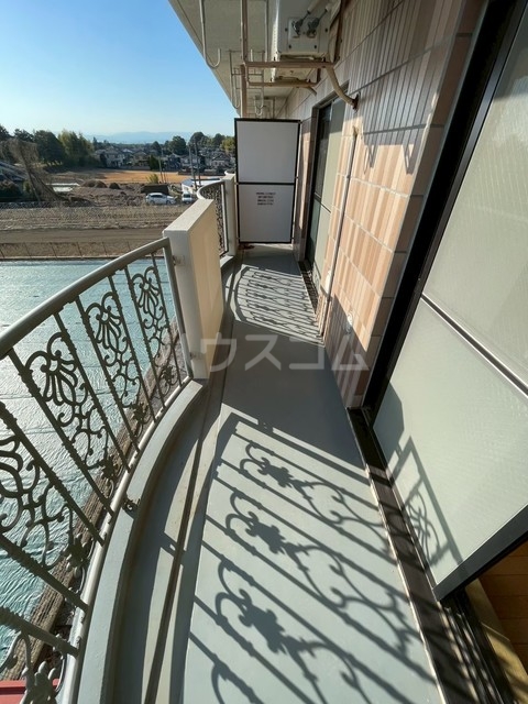 20/30 バルコニー