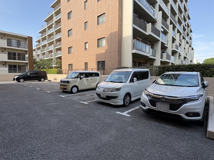17/27 駐車場