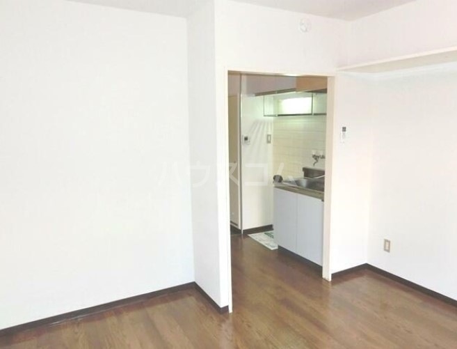 14/22 エントランス