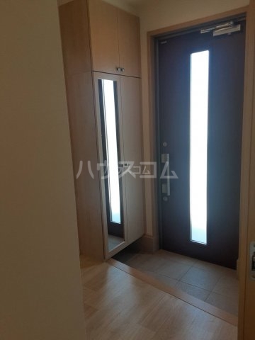 22/24 エントランス