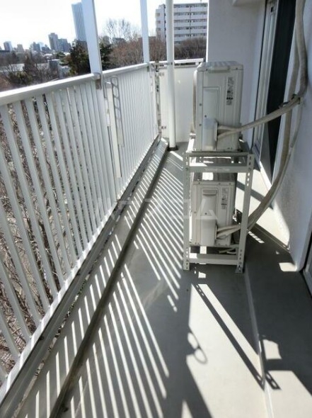 20/30 バルコニー