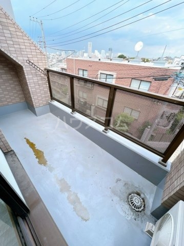 15/28 バルコニー