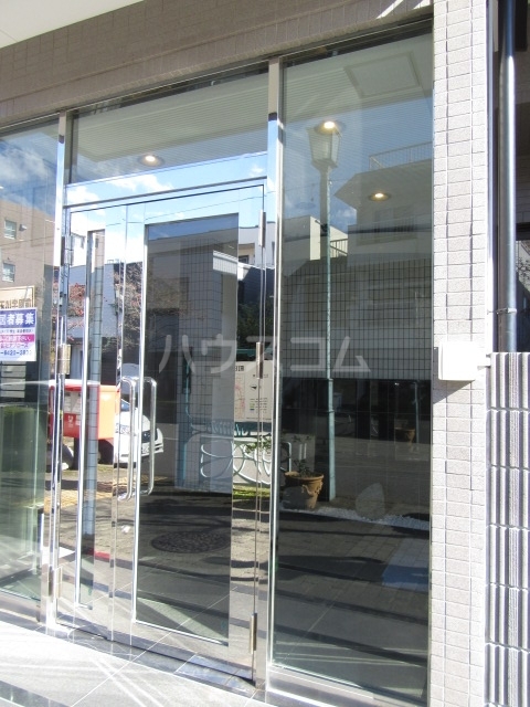 20/24 エントランス