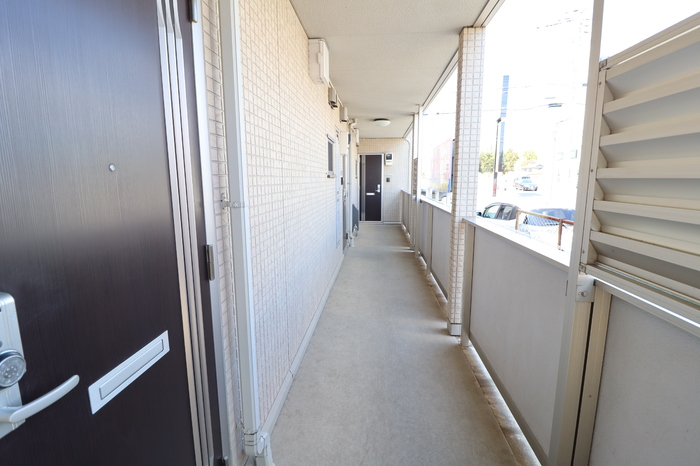 19/30 エントランス