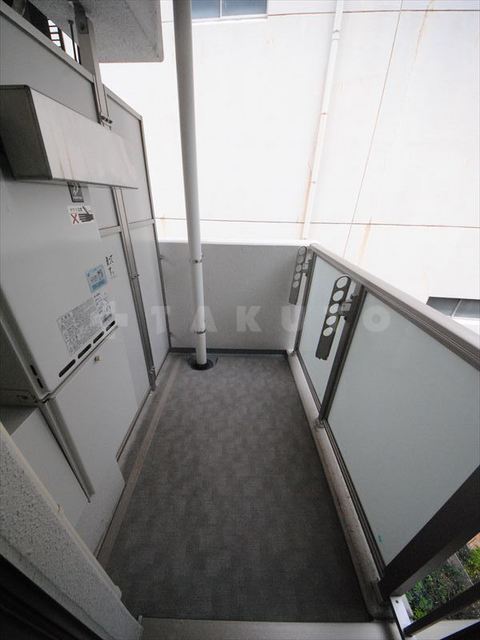 15/28 バルコニー