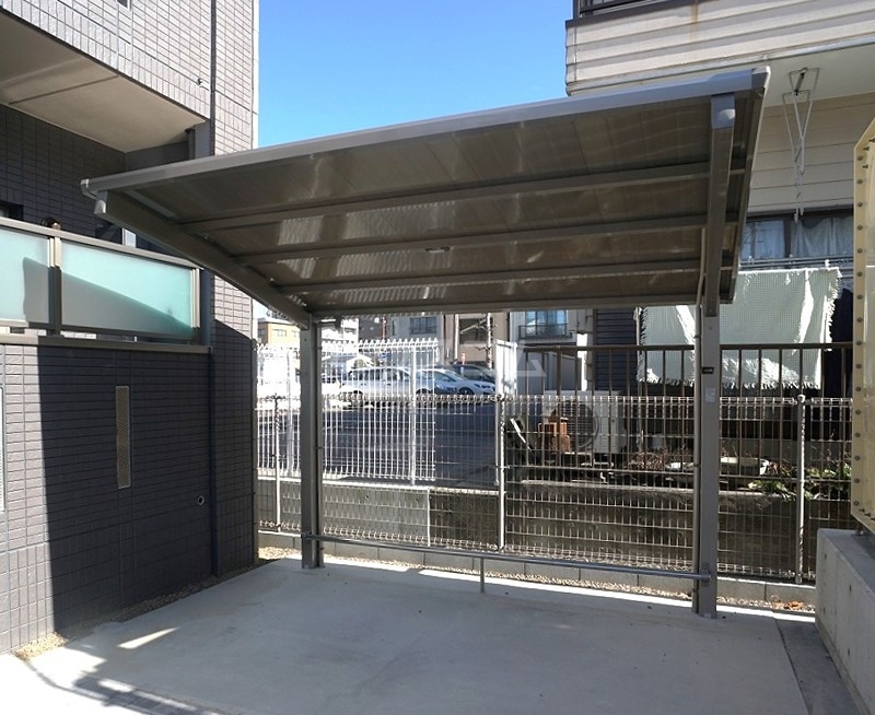 24/30 エントランス