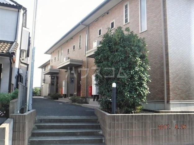 19/19 エントランス