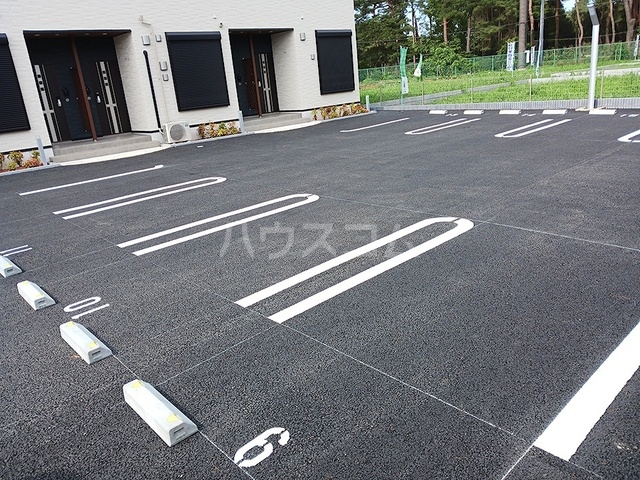 14/20 駐車場