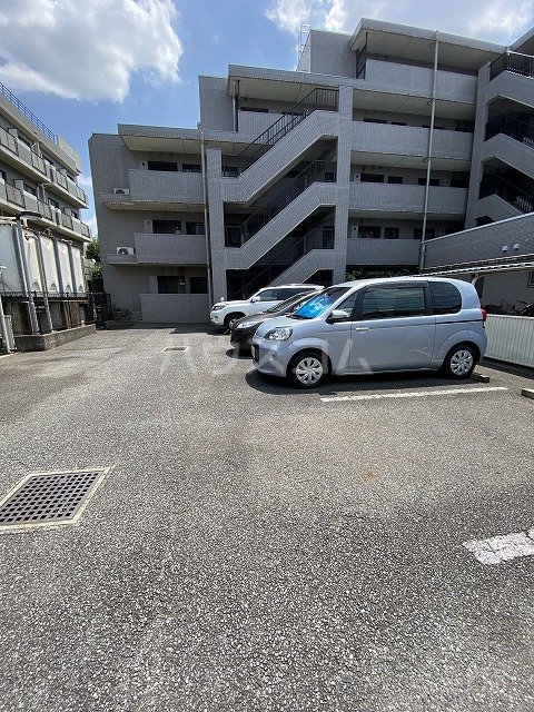 29/30 駐車場