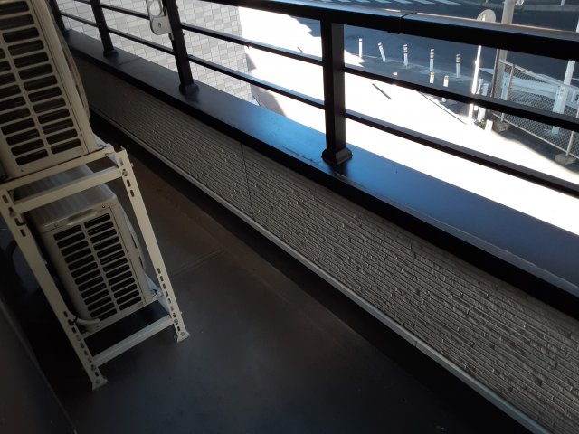 18/28 バルコニー