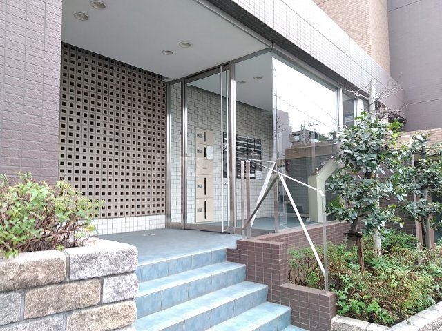 19/29 エントランス