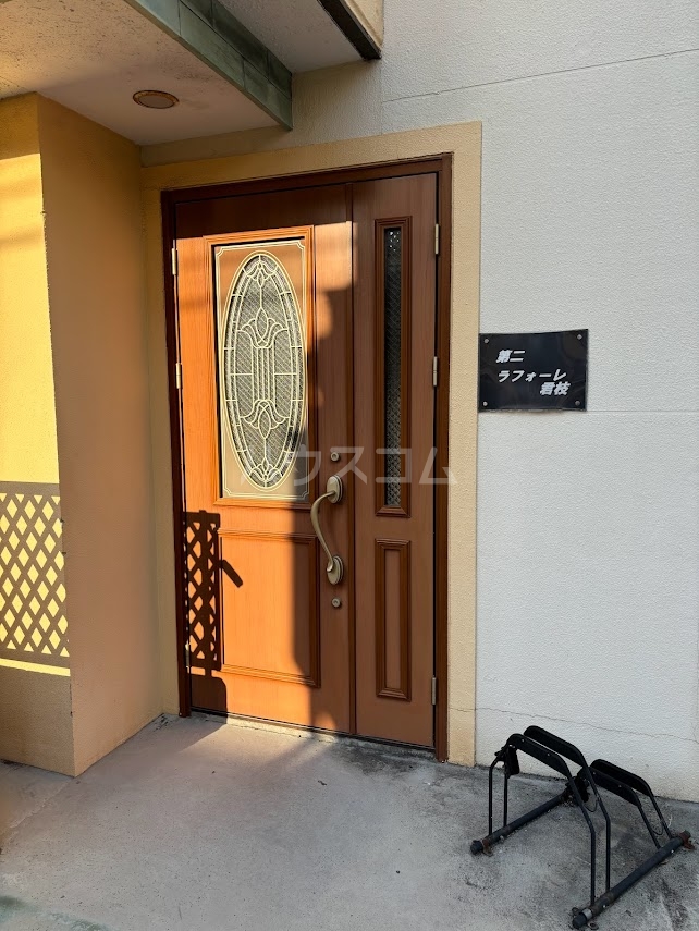 15/17 エントランス