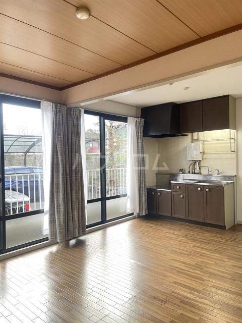 3/4 リビング/ダイニング