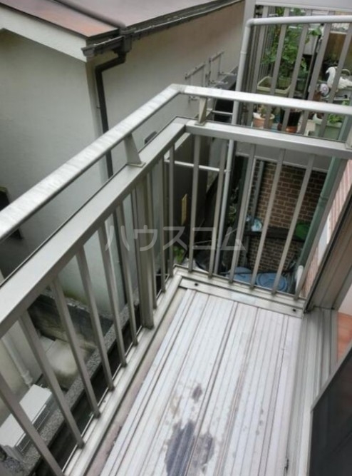 19/28 バルコニー