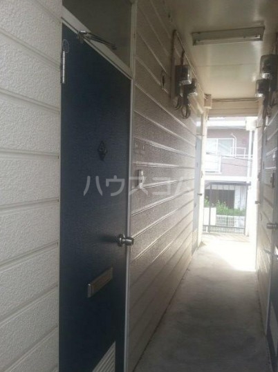 14/20 エントランス