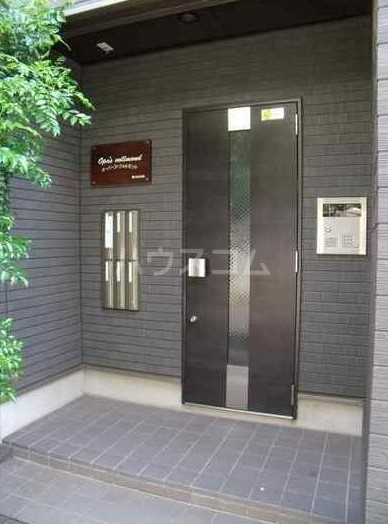 15/15 エントランス