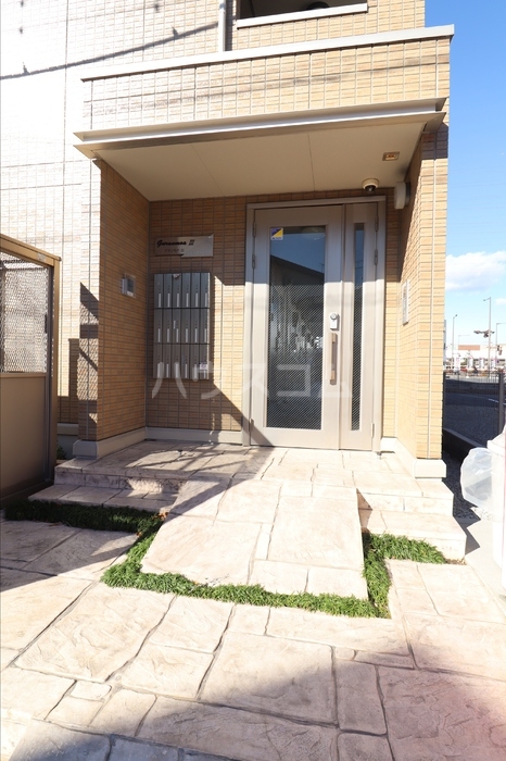 17/25 エントランス