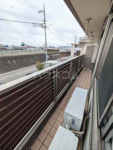 18/28 バルコニー